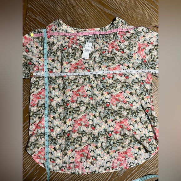 NWT LOFT|Floral Blouse|Size Medium - Picture 3 of 7